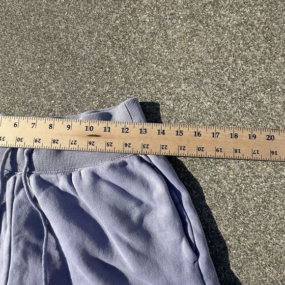 Nike Sportswear Sweat Shorts Womens Small High Rise Light Purple Gym Sports - Picture 2 of 9